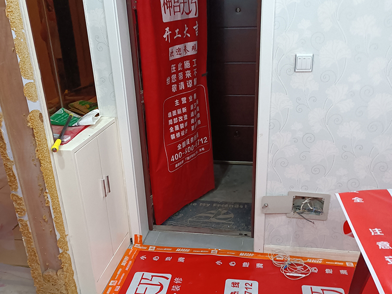靠近衛生間的乳膠漆墻面發霉怎么處理？墻壁發霉能徹底解決嗎？(圖4)