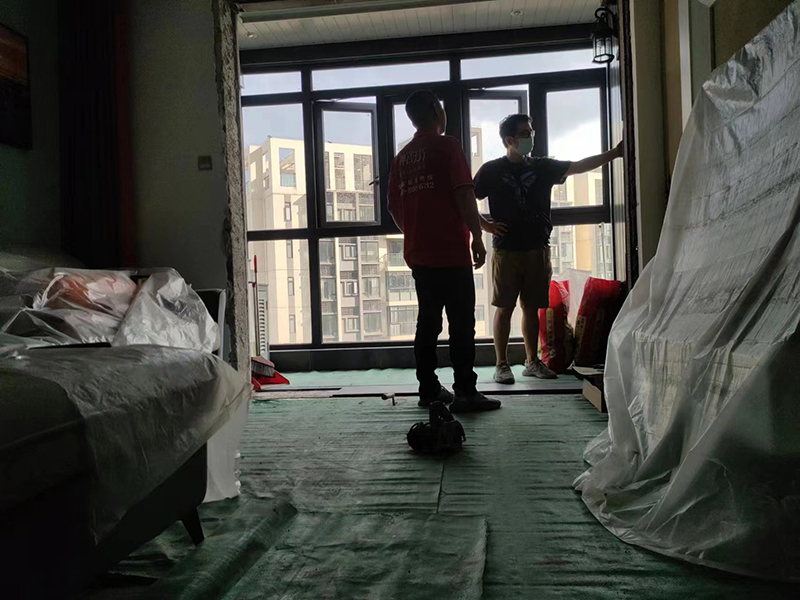 想知道墻面刷乳膠漆多久可以入住？滿足三個標(biāo)準(zhǔn)即可入住(圖2)